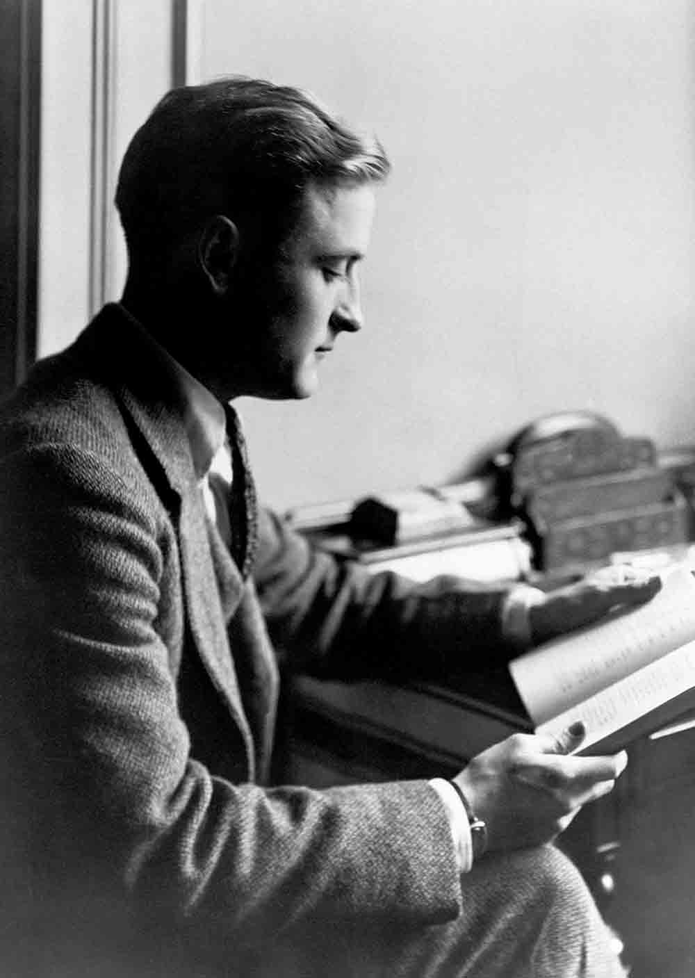 F Scott Fitzgerald photograph 1920