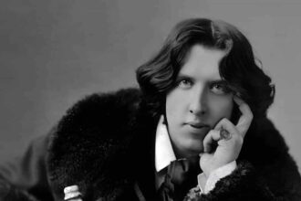 Essays and Lectures by Oscar Wilde, Book Cover